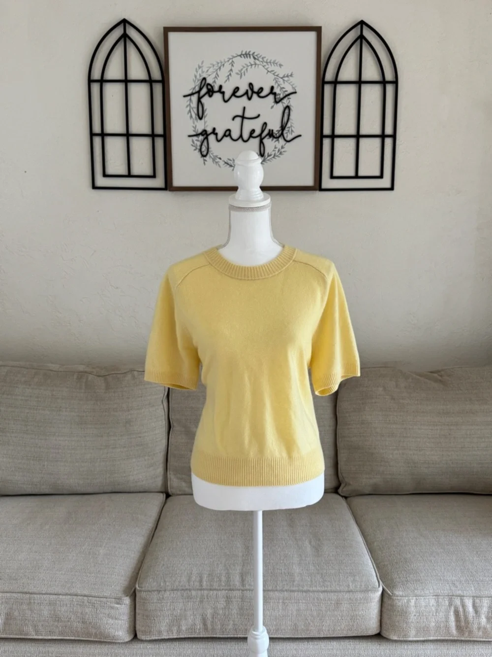 Abercrombie & Fitch Butter Yellow 100% Cashmere Crewneck Sweater Tee Size L